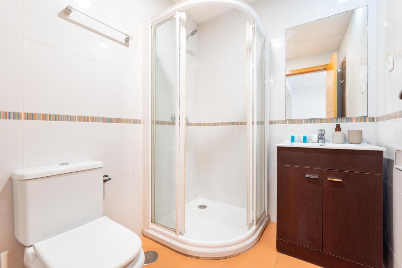 Wintowinrentals Superb New-Look Apartment Малага Экстерьер фото